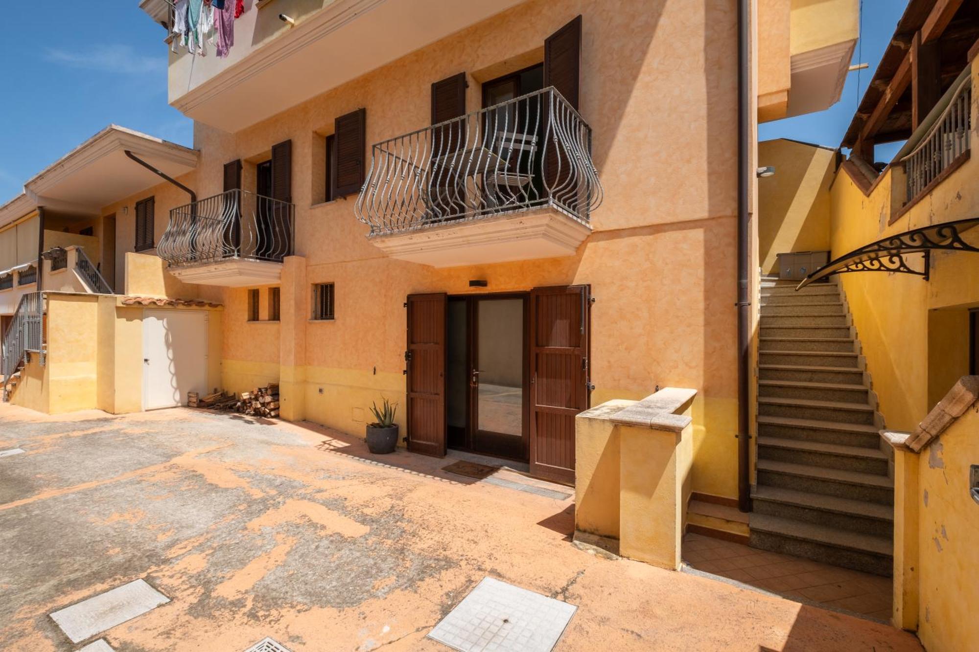 Butterfly Apartment Cagliari - Self Check-In, No Kitchen Buitenkant foto